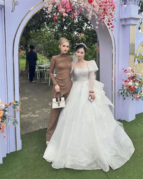 Nh T Hot Girl Vbiz V Qu N C I M C K N T U N Ch N V N Khoe Ng Cong Tr P Tr Ng