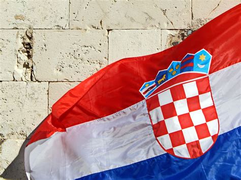 1600x900px | free download | HD wallpaper: croatian flag, hrvatska zastava, hrvatski grb, wind ...