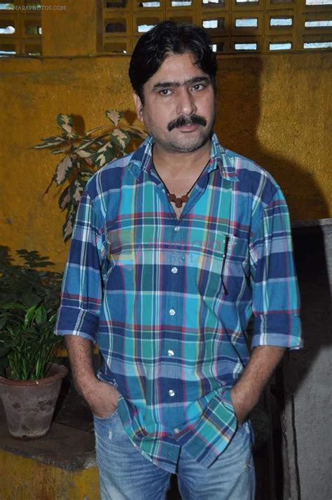 Yashpal Sharma at Salim Arif's play screening in PVR, Mumbai on 5th Oct ...