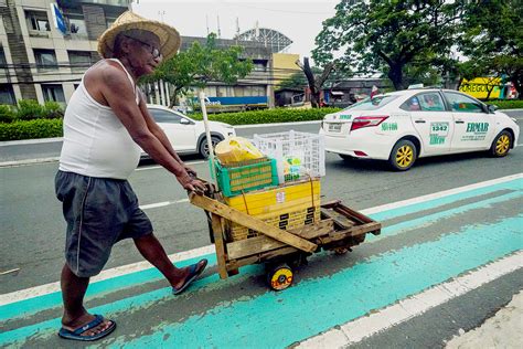 UNSUNG HERO | Photos | Philippine News Agency