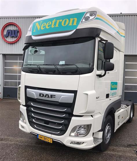 Twee Daf Xf Trucks Afgeleverd Aan Neetron Logistics