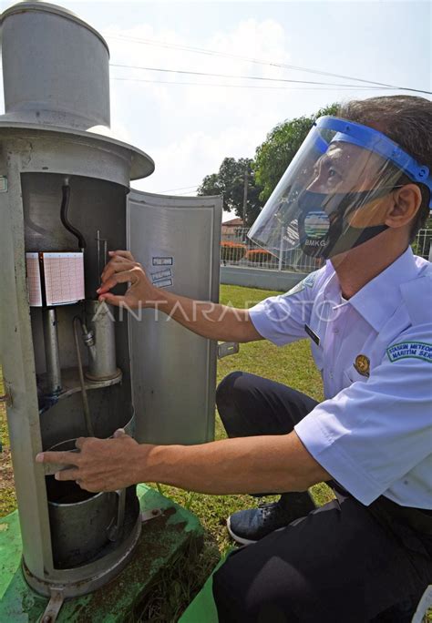 Waspada Bencana Hidrometeorologi Antara Foto