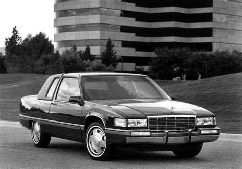 Fiche Technique Cadillac Fleetwood Ii Coupé 45 V8 1990