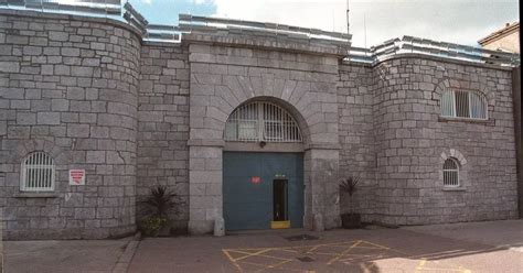 Irish prisons put up coronavirus notice for visitors - Cork Beo