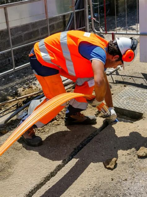 Lavori Per La Nuova Rete In Fibra Ottica Nelle Egadi Open Fiber