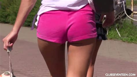 Nude Roller Girls Are Having Crazy Outdoor Sex Fun Right On The Lawn