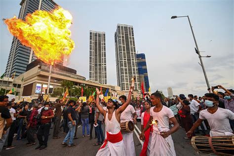 Sri Lankas Economic Crisis Explained Vox