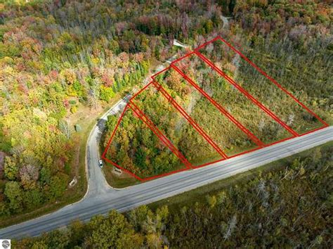 2 5 Acres Of Residential Land For Sale In Cadillac Michigan Landsearch