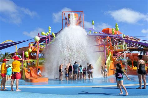 9 Whitewater World Rides to Experience with Family & Friends