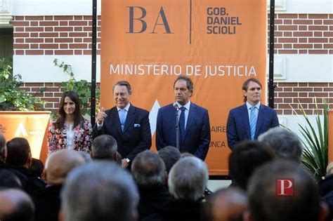 En El Marco De La Emergencia En Seguridad Scioli Le Dio La Bienvenida A Efectivos Retirados Del Spb