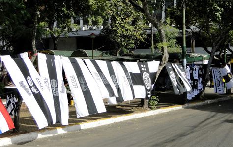 Pol Cia Militar Agride Torcedores Do Olimpia No Rio De Janeiro