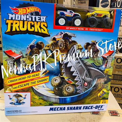 Jual Hot Wheels Monster Trucks Mecha Shark Face Off Playset Monster Jam Track Shopee Indonesia
