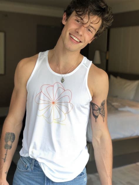 Shawn Mendes Shows Off His New Tattoo