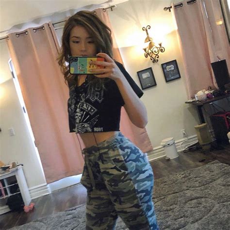 Kik Thebootysniffer Anyone Wanna Goon Tf Out To Pokimanes Fat Ass And Chat About Her Asshole