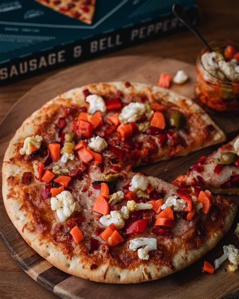 Sausage And Bell Pepper Pizza With Giardiniera Stefano Faita