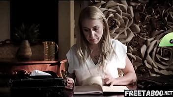 MILF Psychologist Nikky Thorne Dominated During Double Penetration XNXX