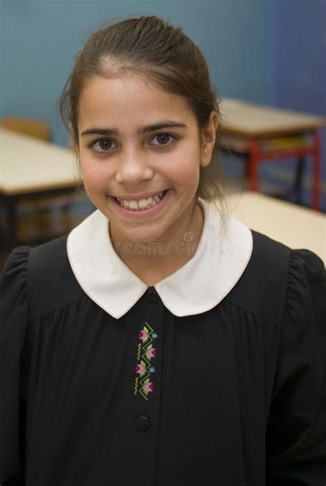 Estudante Na Farda Da Escola Imagem de Stock Imagem de câmara educar