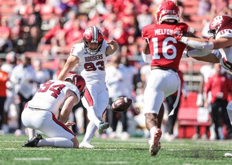 Former Indiana Kicker Charles Campbell Transfers To Tennessee Sports