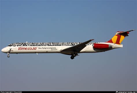 ZS SKB 1Time McDonnell Douglas MD 83 DC 9 83 Photo By Klaus Ecker