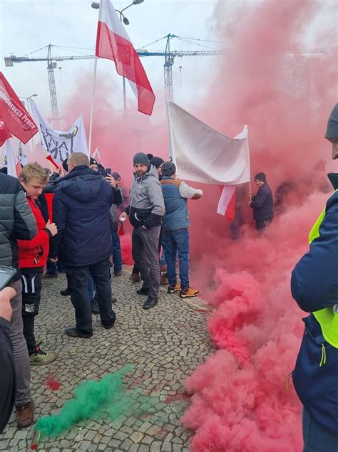 Protest Rolnik W W Warszawie Micha Ko Odziejczak Agrounia I Ponad