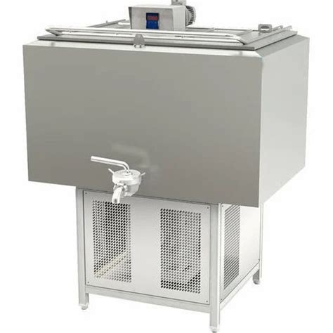 Stainless Steel 316 Bulk Milk Cooler Capacity 1000 Litre At Rs 600000