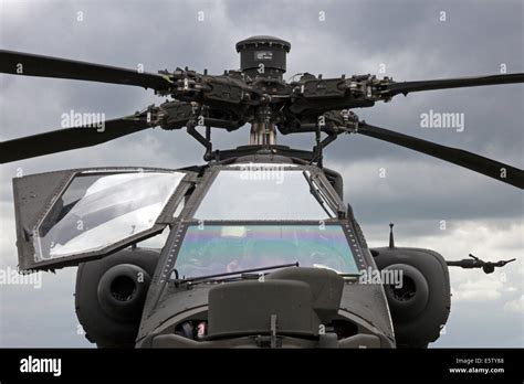 Front view of a AH-64 Apache attack helicopter Stock Photo - Alamy