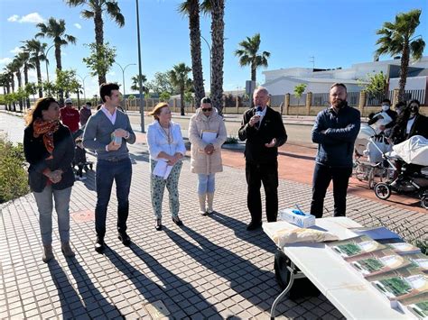 Fundación Savia Noticias PALMA DEL RÍO UN ÁRBOL POR CADA NACIMIENTO