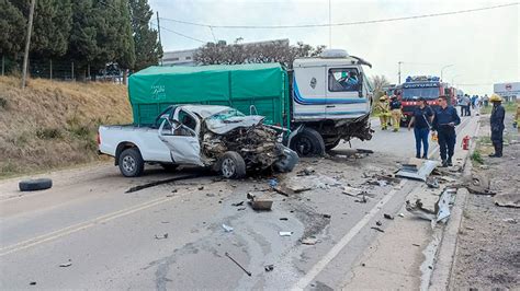 Fatal Accidente En Ruta 11 Un Muerto Tras Choque Entre Camioneta Y Un