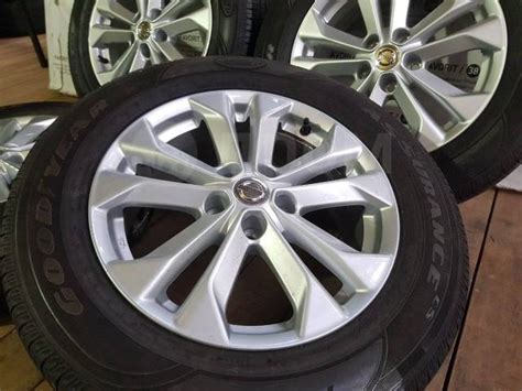 Оригинальные литые диски Nissan, 17", 1 шт, 5x114.3, литой, 4 шт, б/у ...