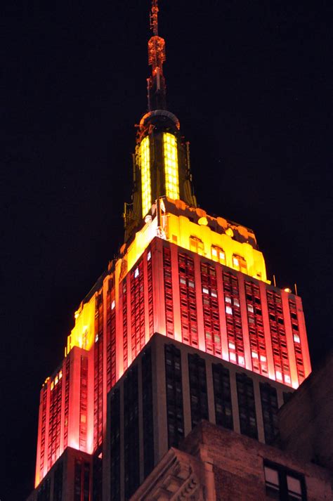 Picture Of Empire State Building Lit Up For Thanksgiving Flickr