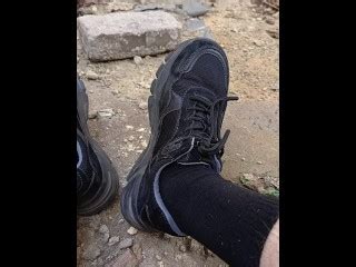 The Guy Masturbates In Sweatpants I Masturbate On My Sneakers Pornhub Gay