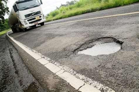 Buracos Na Estrada Como Evitar Os Danos Circula Seguro