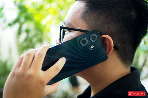 Trên tay Infinix Hot 30 Thiết kế bóng bẩy camera 50MP hiệu năng ngon giá chỉ hơn 3 triệu đồng