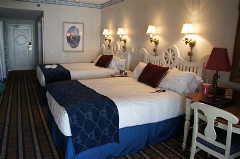 Disney yacht club rooms photos