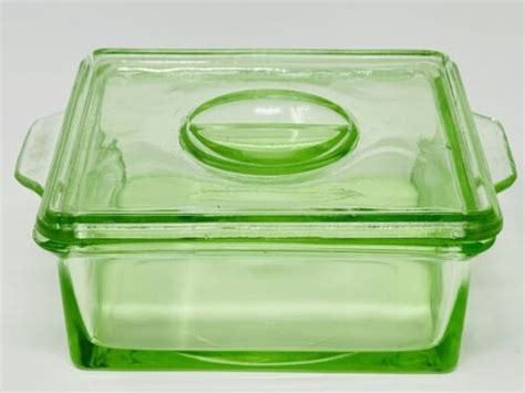 Vintage Hazel Atlas Green Uranium Glass Lidded Refrigerator Square Dish