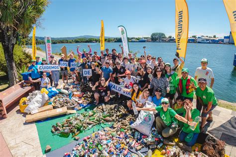 Voluntarios recogieron más de 250 kilos de desechos del río Calle Calle