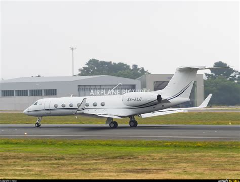 Xa Alc Private Gulfstream Aerospace G V G V Sp G G At