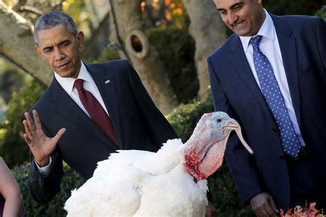 Thanksgiving 2015: President Barack Obama pardons turkeys at White House ceremony