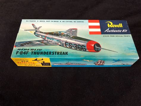 REVELL REPUBLIC F-84F- THUNDERSTREAK AUTHENTIC MODEL KIT (IN BOX)