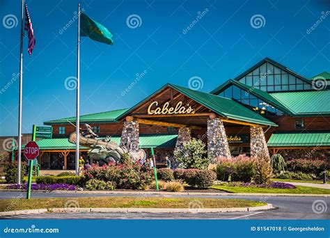 Cabelas Retail Store editorial stock photo. Image of outdoor - 81547018