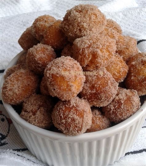 BOLINHOS DE CHUVA AÇÚCAR E CANELA LAMBE DEDOS Receitas Culinárias