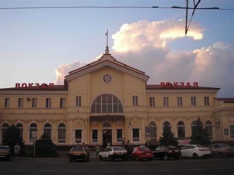 Croy Railway Station: Commuter Information and Services 41