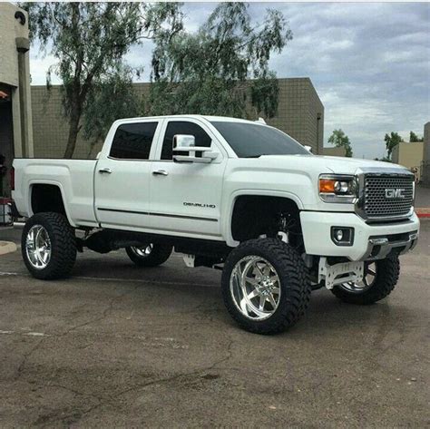 Pin By Court Heckman On Lifted Trucks Suv Gmc Trucks Jacked Up Trucks Trucks