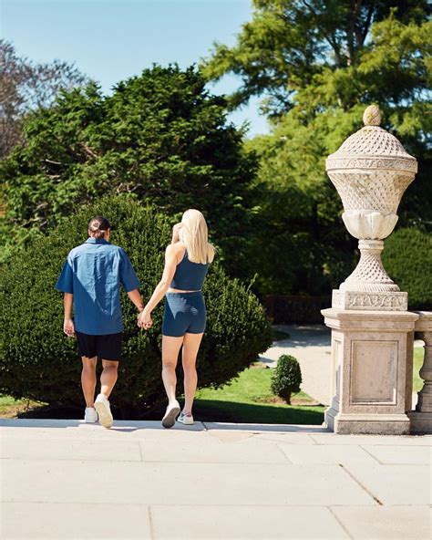 Sam Kerr Is Officially Engaged To Kristie Mewis