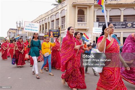 Mahavir Jayanti Celebration In India Stock Photo - Download Image Now ...