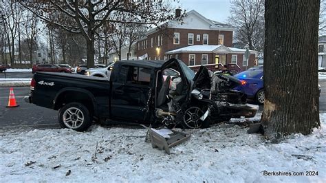 Update Pittsfield Crash Sends Three To Bmc With Serious Injuries The