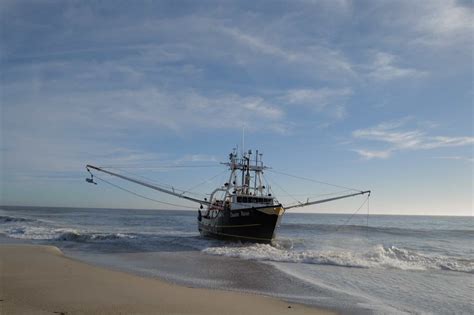 87 Foot Fishing Boat Runs Aground On Point Pleasant Beach Rnewjersey