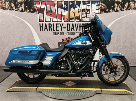 2023 FLHXST Street Glide ST Fast Johnnie Blue Yankee Harley