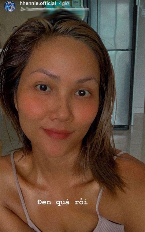 Hhen Ni M C Bikini Khoe D Ng Ng C Ph I N Ng Nh Ng Ch Che M T Ch Duy Nh T