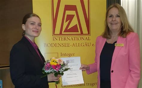 Sara Litz Mit Dem Zonta Preis Ywpa Ausgezeichnet